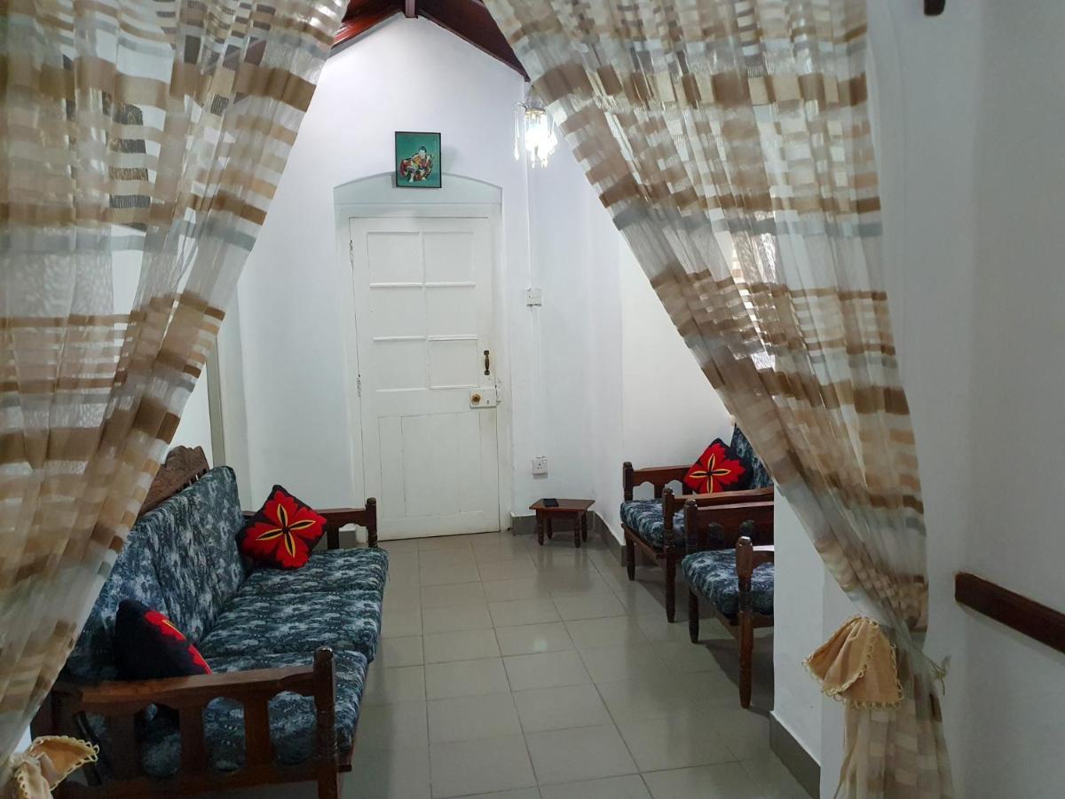 Ruchi House Hotel Nuwara Eliya Kültér fotó